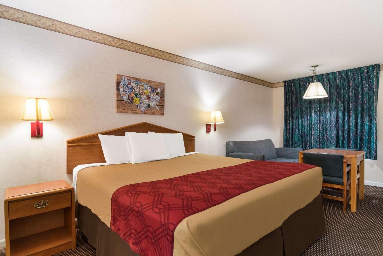 Hotel Econo North Damascus 2*