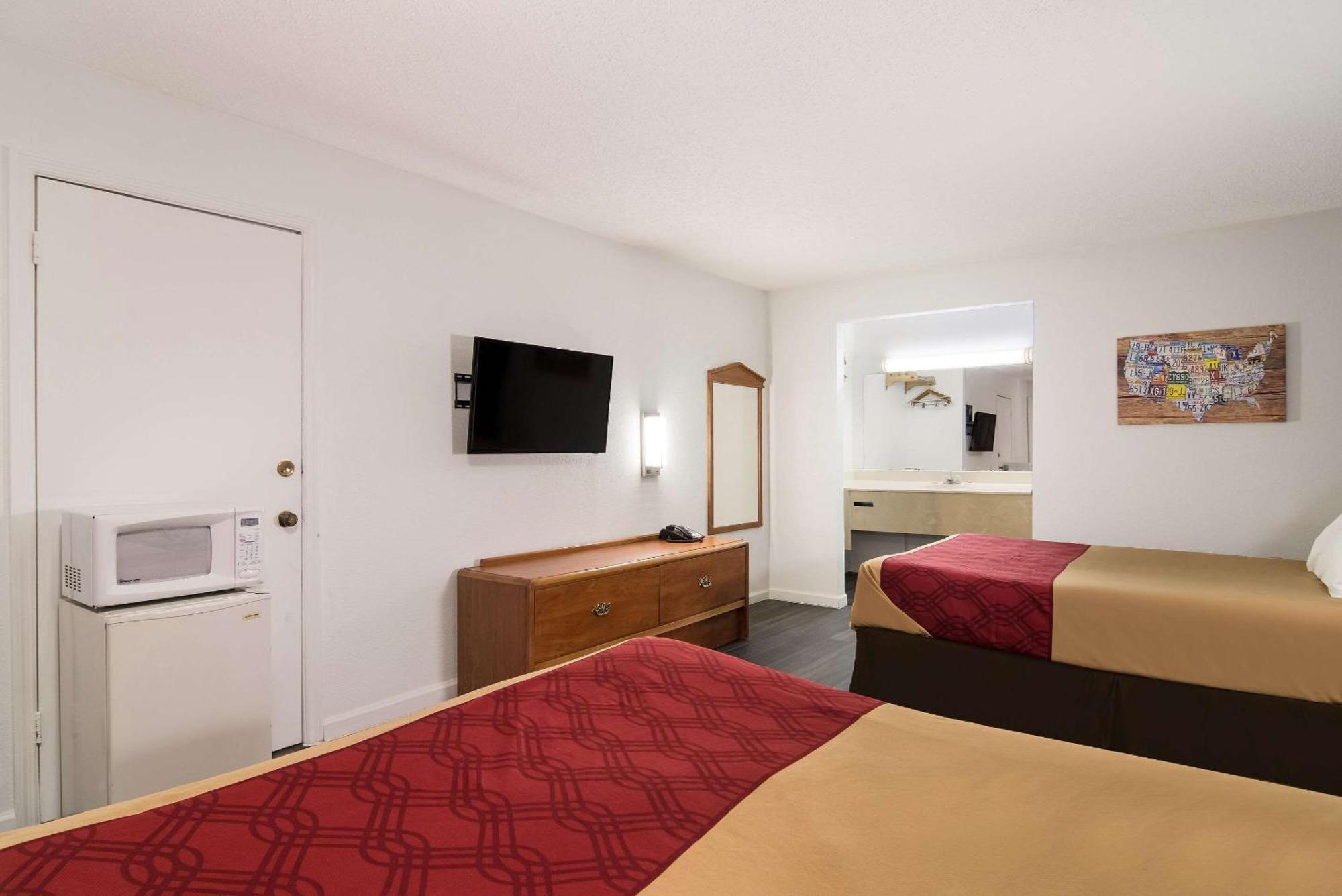 Hotel Econo North Damascus